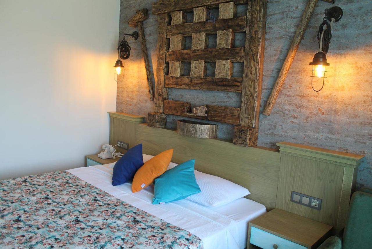 Assos Zeyti̇N Han Special Class Hotel Adults Only 12 Sokakagzi Exterior photo