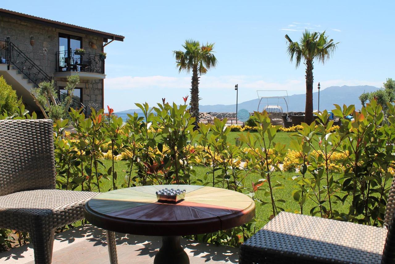 Assos Zeyti̇N Han Special Class Hotel Adults Only 12 Sokakagzi Exterior photo