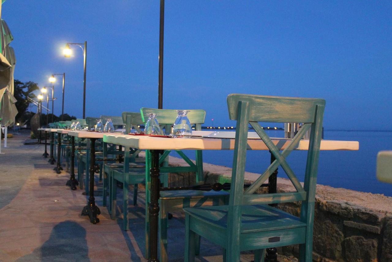 Assos Zeyti̇N Han Special Class Hotel Adults Only 12 Sokakagzi Exterior photo