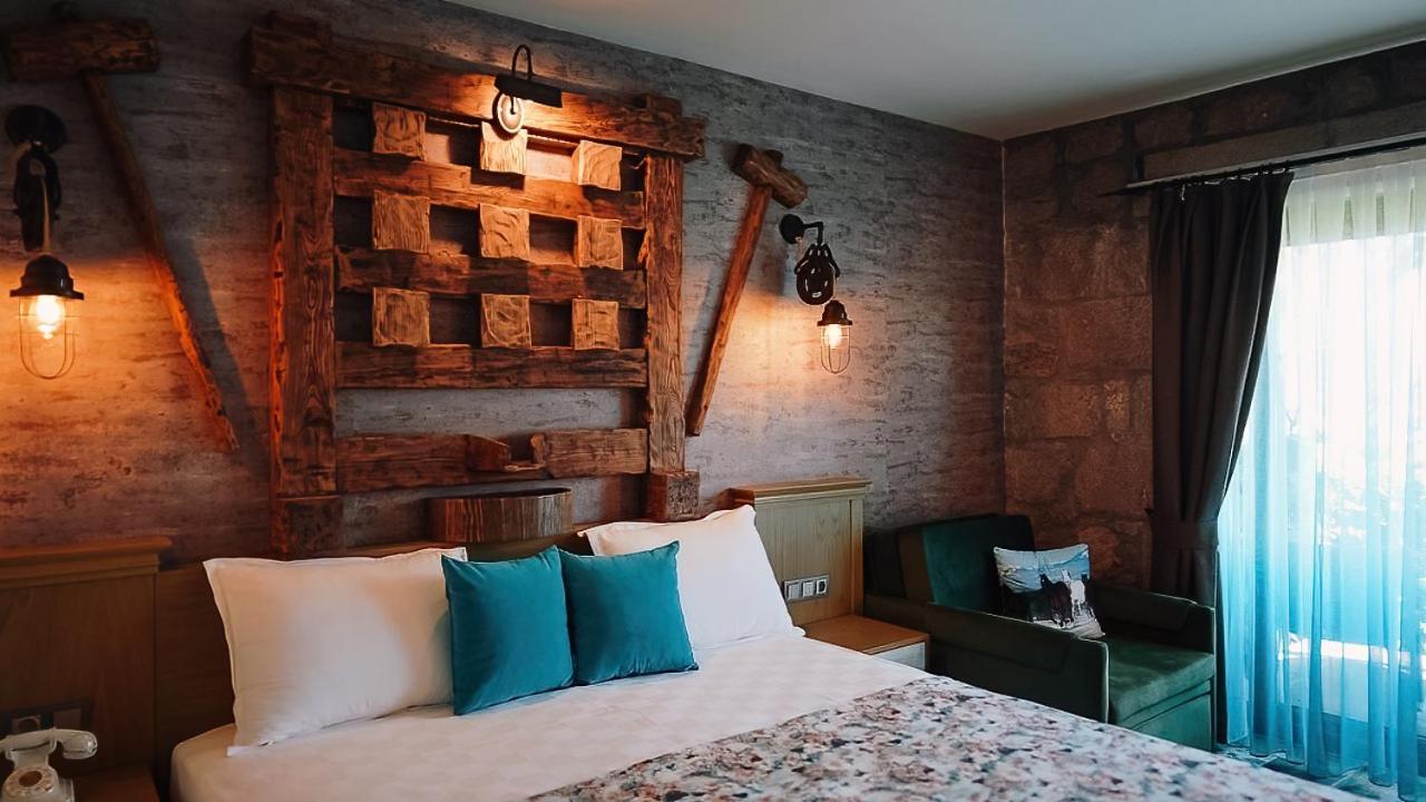 Assos Zeyti̇N Han Special Class Hotel Adults Only 12 Sokakagzi Exterior photo